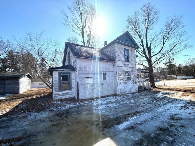144 N GRAND AVENUE, Embarrass, WI 54933