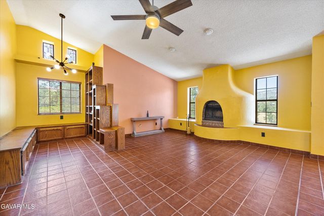 23921 Parke Court, Tehachapi, CA 93561