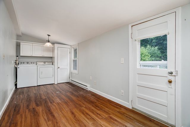 48R Manchester St, Leominster, MA 01453