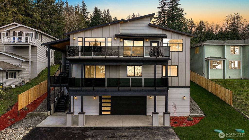 4144 Malachite Street, Bellingham, WA 98229