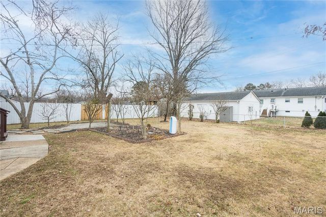 312 Dart Lane, Fenton, MO 63026