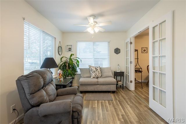 312 Dart Lane, Fenton, MO 63026