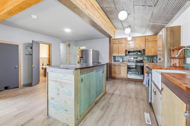 N8557 Highway 33, Beaver Dam, WI 53916