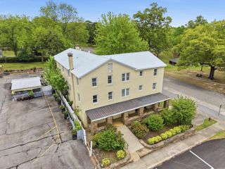 122 E Main Street, Heber Springs, AR 72543