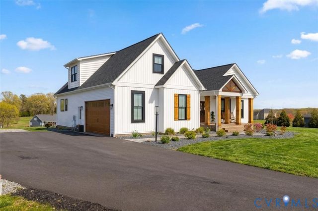 15091 Carriage House Ct, Amelia Courthouse, VA 23002