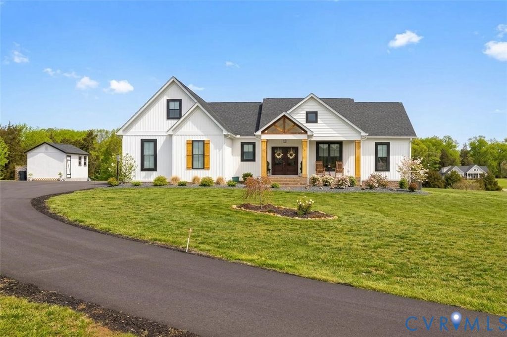 15091 Carriage House Ct, Amelia Courthouse, VA 23002