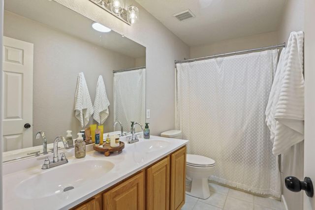 443 Glenbriar Cir, Tracy, CA 95377