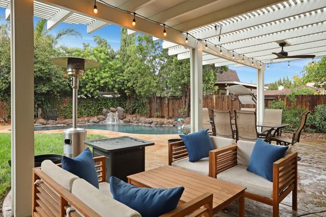 443 Glenbriar Cir, Tracy, CA 95377