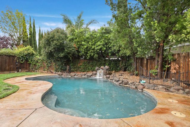 443 Glenbriar Cir, Tracy, CA 95377