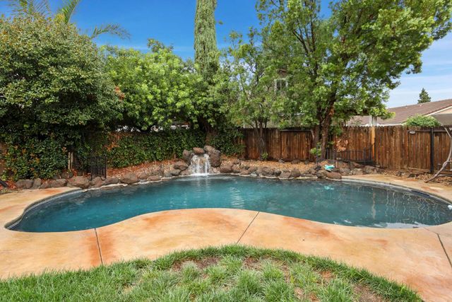 443 Glenbriar Cir, Tracy, CA 95377