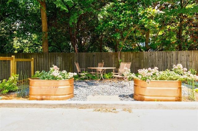 972 Dekalb Avenue NE 205, Atlanta, GA 30307