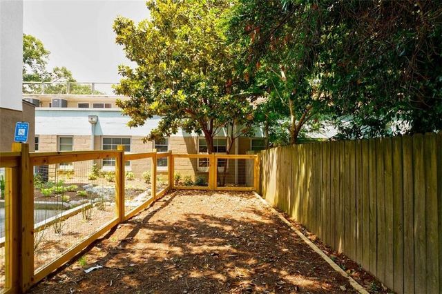 972 Dekalb Avenue NE 205, Atlanta, GA 30307