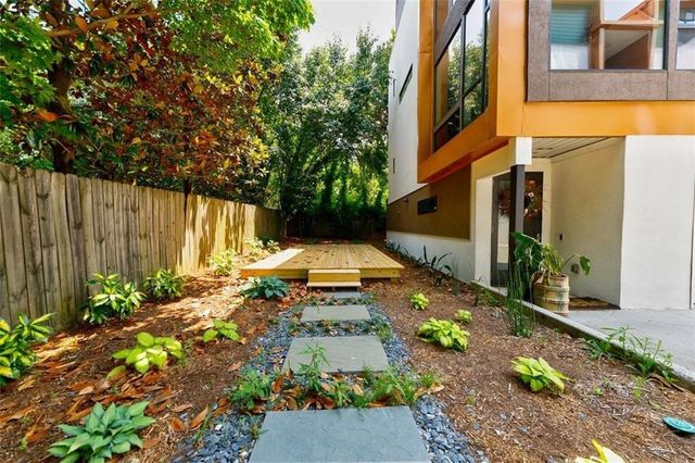 972 Dekalb Avenue NE 205, Atlanta, GA 30307