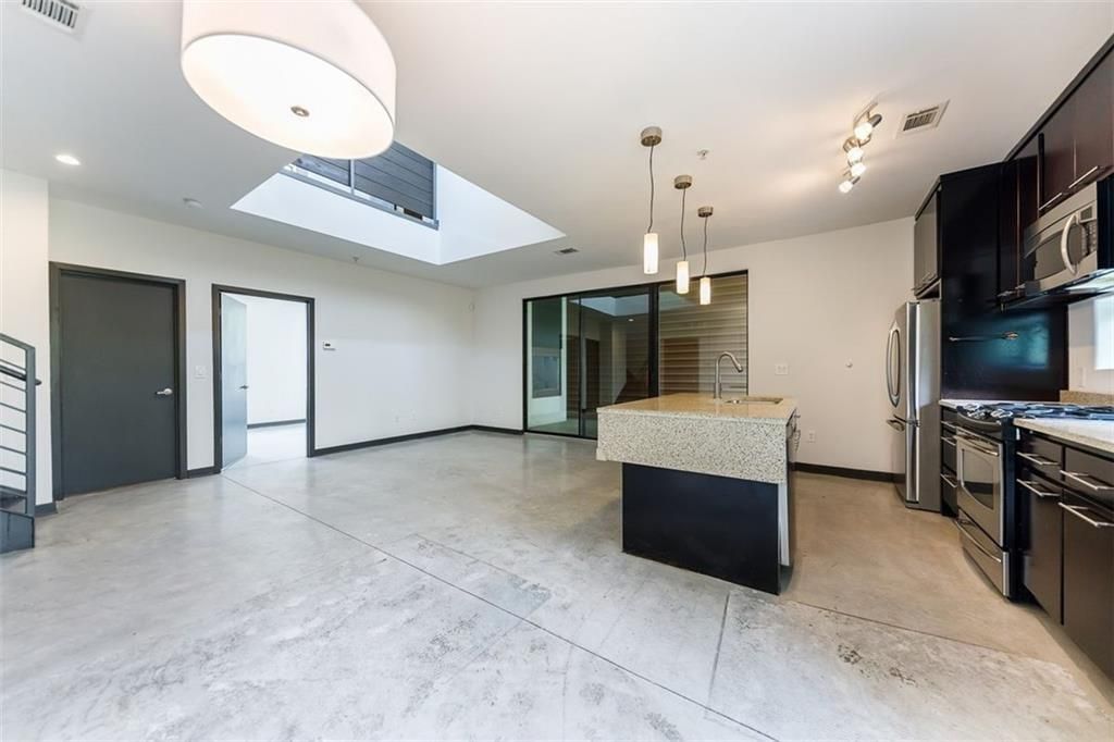 972 Dekalb Avenue NE 205, Atlanta, GA 30307