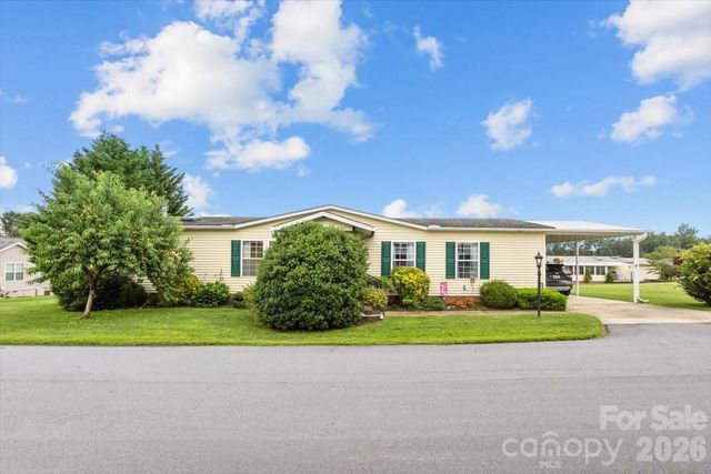 39 Stephanie Lane 13, Hendersonville, NC 28792