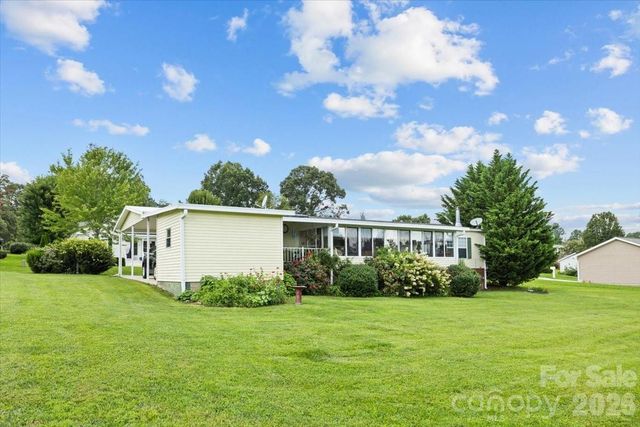 39 Stephanie Lane 13, Hendersonville, NC 28792