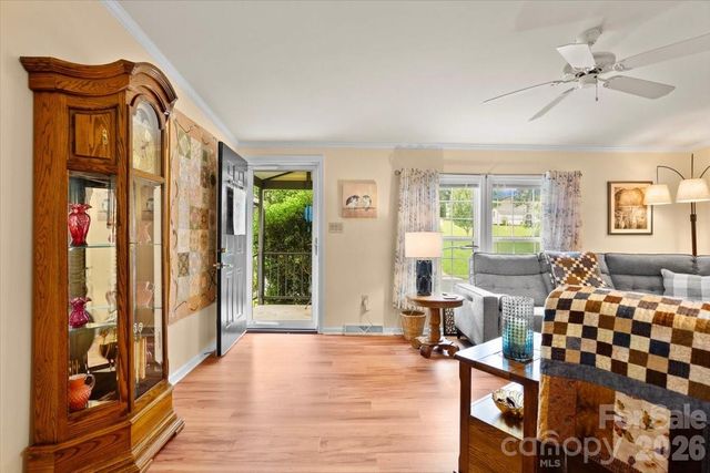 39 Stephanie Lane 13, Hendersonville, NC 28792