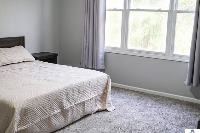 18412 Emile Circle, Omaha, NE 68022