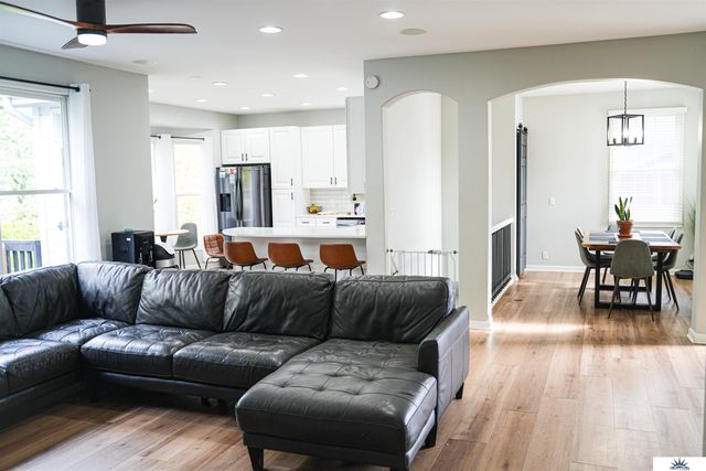 18412 Emile Circle, Omaha, NE 68022