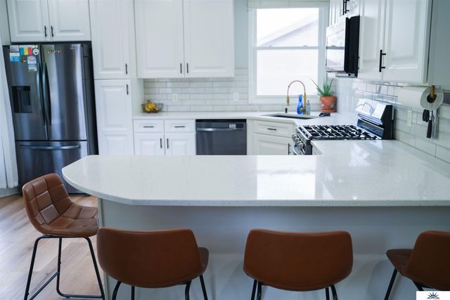 18412 Emile Circle, Omaha, NE 68022