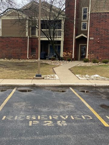 108 Glengarry Drive 304, Bloomingdale, IL 60108