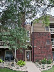 108 Glengarry Drive 304, Bloomingdale, IL 60108