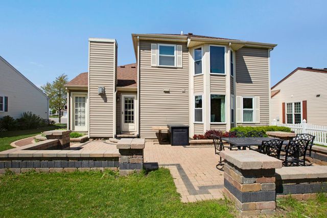 17 Buchanan Lane, Streamwood, IL 60107