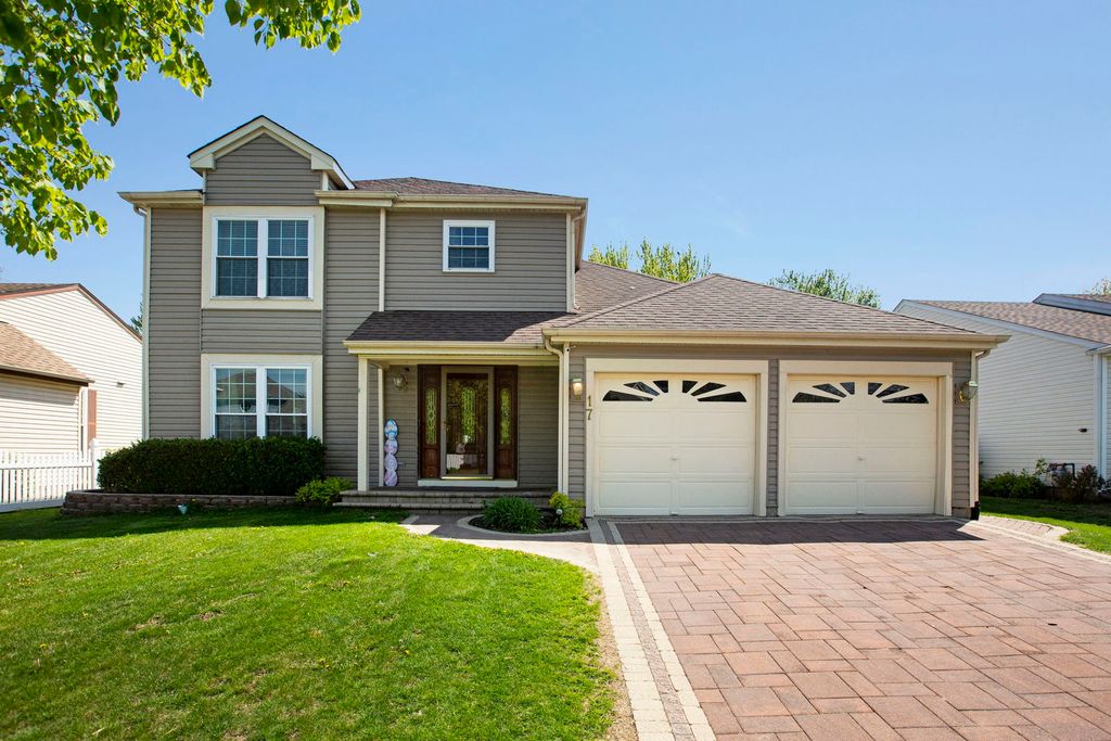 17 Buchanan Lane, Streamwood, IL 60107