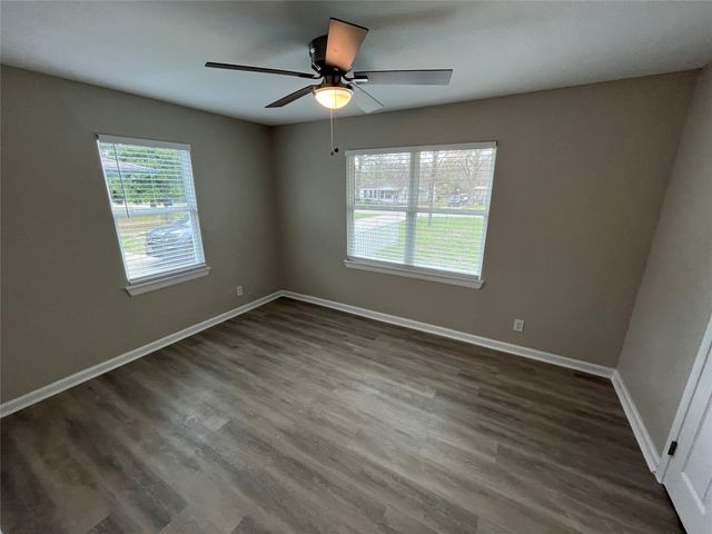 577 W 6th Street, Lancaster, TX 75146