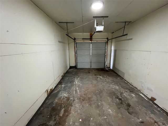 577 W 6th Street, Lancaster, TX 75146