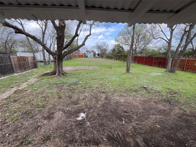 577 W 6th Street, Lancaster, TX 75146