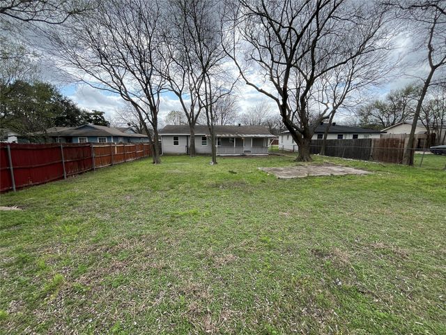 577 W 6th Street, Lancaster, TX 75146