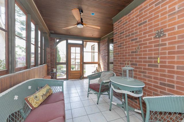 2315 E Mulberry Street, Evansville, IN 47714