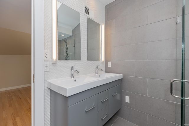 2315 E Mulberry Street, Evansville, IN 47714