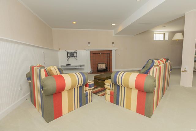 2315 E Mulberry Street, Evansville, IN 47714