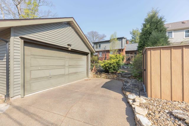 2315 E Mulberry Street, Evansville, IN 47714