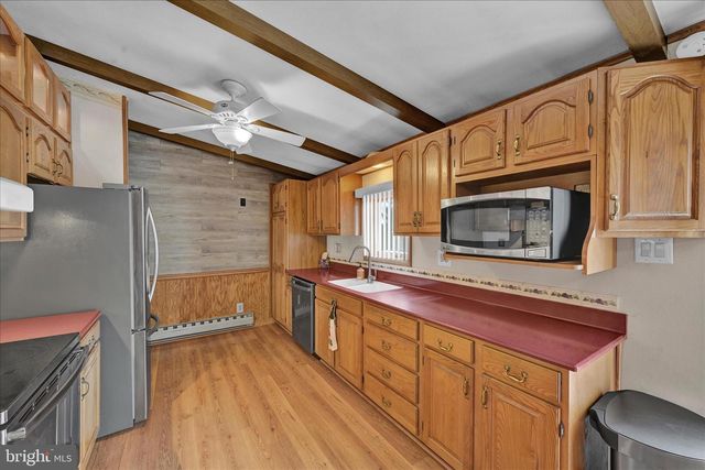 240 ARIZONA AVE, Shenandoah, PA 17976
