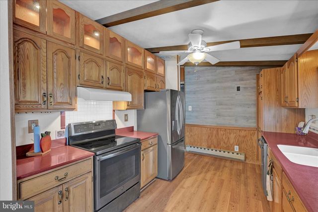 240 ARIZONA AVE, Shenandoah, PA 17976