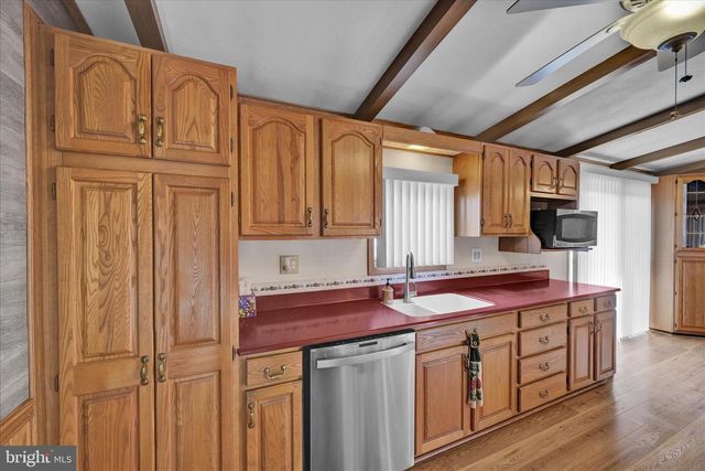 240 ARIZONA AVE, Shenandoah, PA 17976