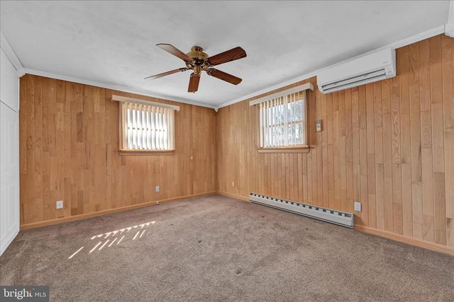 240 ARIZONA AVE, Shenandoah, PA 17976