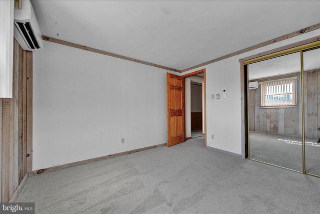 240 ARIZONA AVE, Shenandoah, PA 17976