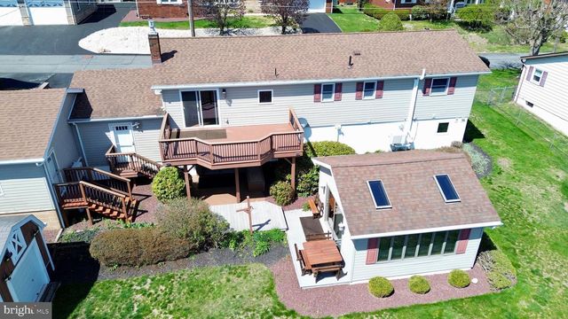 240 ARIZONA AVE, Shenandoah, PA 17976