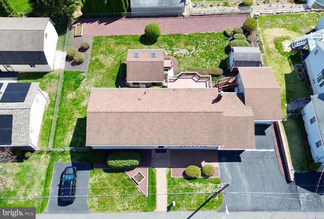 240 ARIZONA AVE, Shenandoah, PA 17976