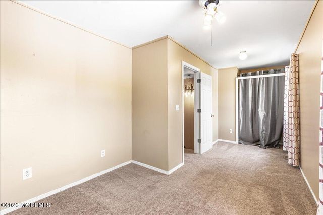 10 Seagull Lane, Howell, NJ 07731