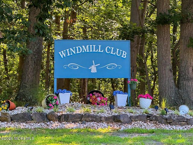 10 Seagull Lane, Howell, NJ 07731