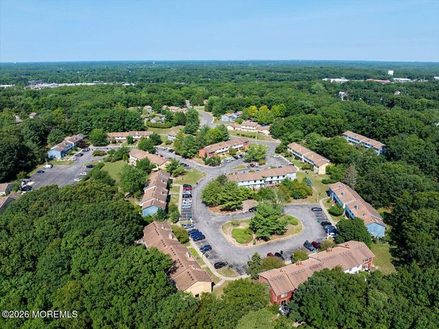 10 Seagull Lane, Howell, NJ 07731