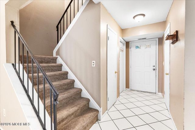10 Seagull Lane, Howell, NJ 07731