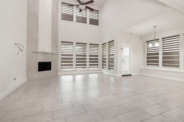 604 Winehart Street, Lewisville, TX 75056