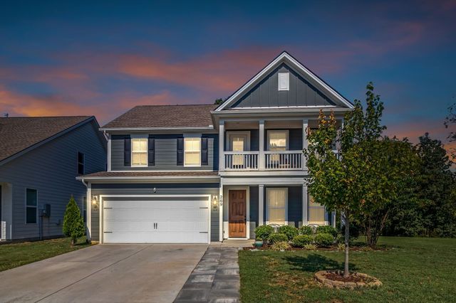 269 Cornice Dr, La Vergne, TN 37086