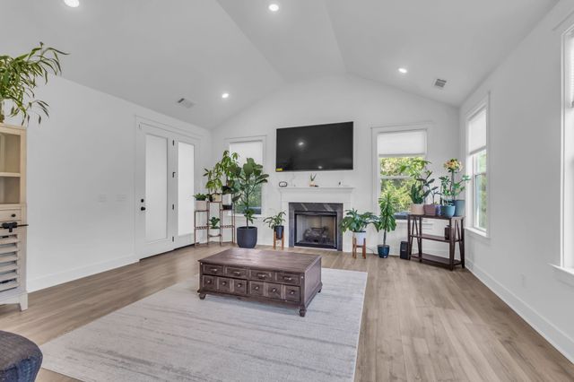 269 Cornice Dr, La Vergne, TN 37086